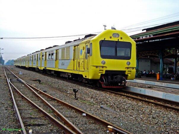 25 Deretan Kereta Api Keren Buatan Anak Bangsa