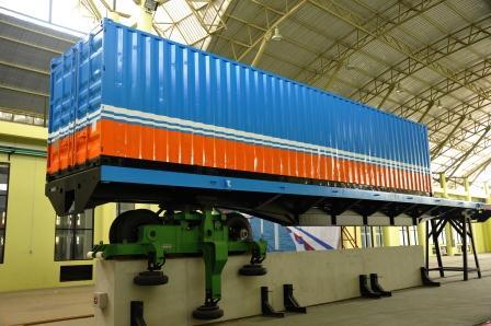 25 Deretan Kereta Api Keren Buatan Anak Bangsa
