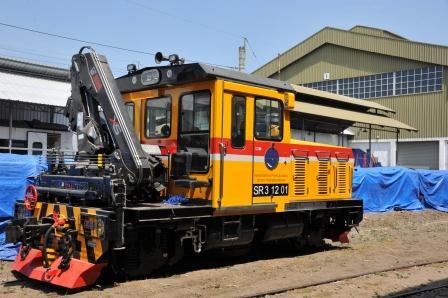 25 Deretan Kereta Api Keren Buatan Anak Bangsa