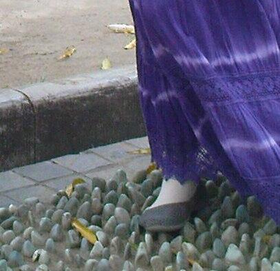 Batu kerikil untuk refleksi