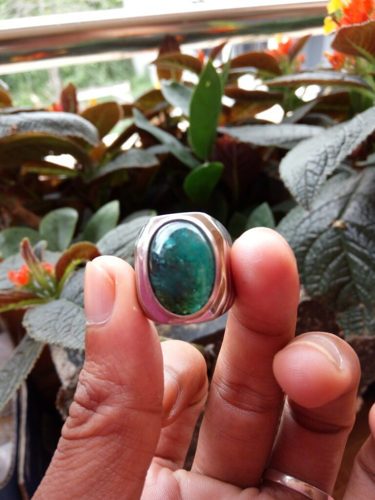 bacan bluish kaca
