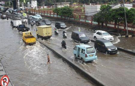 Penjelasan Ahok Soal Banjir Jakarta Hari Ini