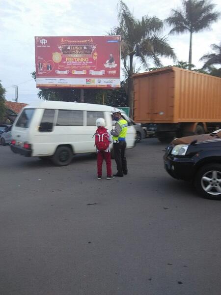 #gerakanmakasih Gerakan Makasih, Gerakan Terimakasih, Nuhun, Suwun, Thank U