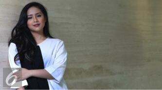 Gita Gutawa, Penyanyi Mungil yang Semakin Dewasa &#91;++FOTO&#93;