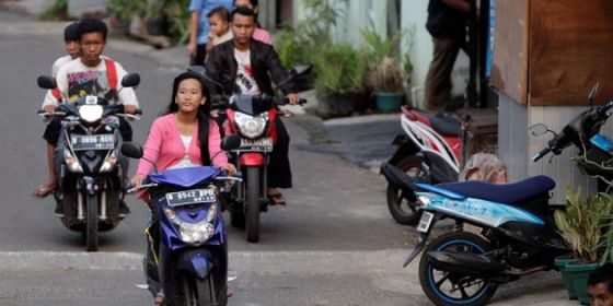 Beberapa alasan kenapa ada orang yang gak pake helm
