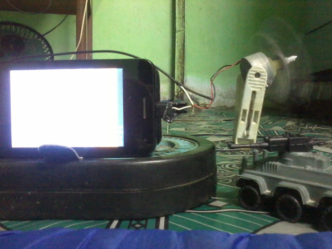 charger hp agan panas?