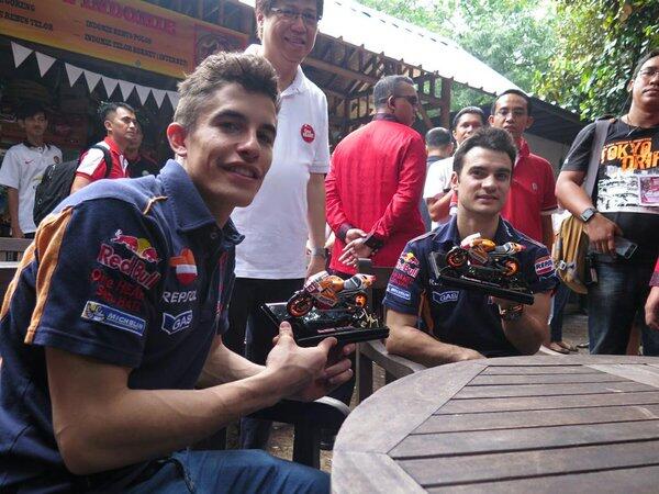 Tiba di Indonesia, Marc Marquez Langsung Makan Mi