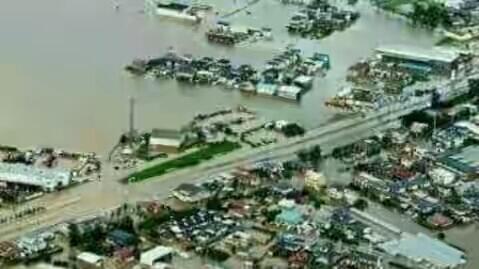 Alayers Dimana mana - Bupati Bangka Kesal Ada Warga Selfie Saat Banjir