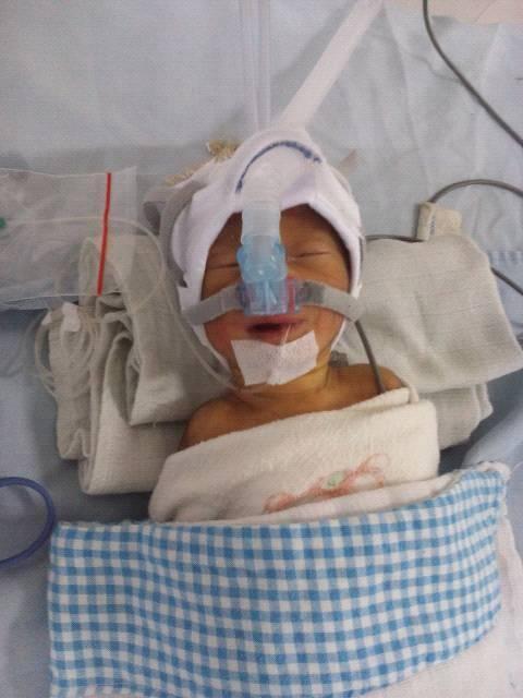 Status Bantuan Doa Untuk Anak dan Istri yang membuat Netizen Terharu