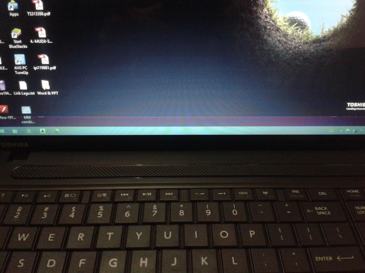 &#91;ASK&#93; Layar laptop bergaris