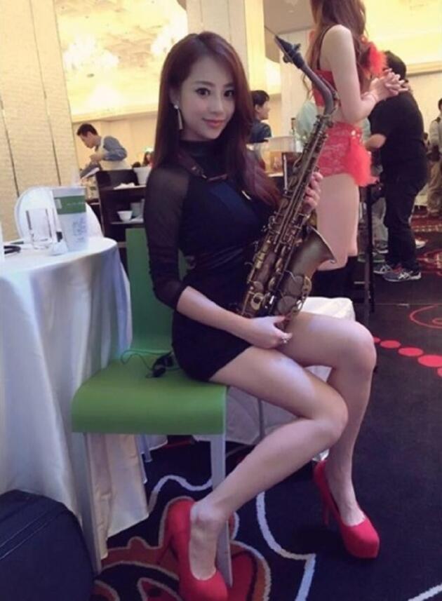 Wendy Wen, Saxofonista Seksi Bikin Ngiler