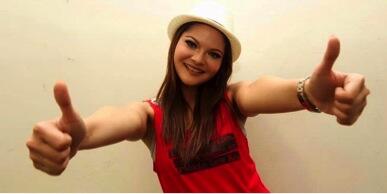 Sisi Lain Si Penyanyi Cantik Terry Shahab