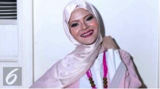 Sisi Lain Si Penyanyi Cantik Terry Shahab
