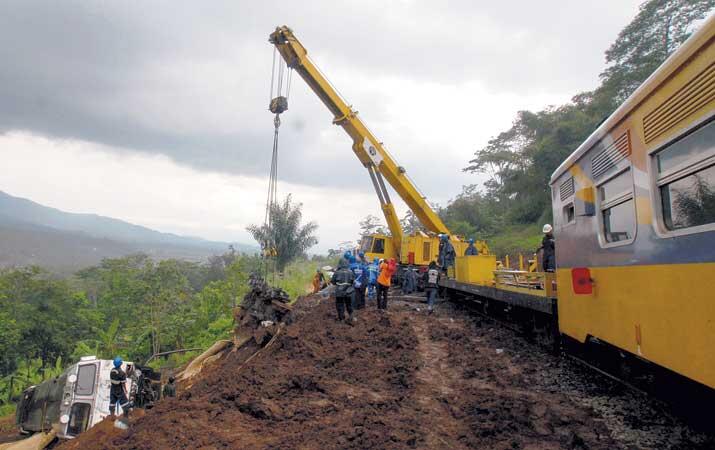 Kereta Api Penolong di Indonesia