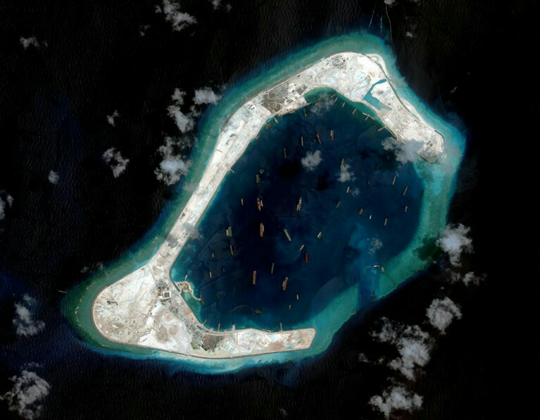 Melihat Pulau Buatan Cina di Laut Cina Selatan dari Dekat