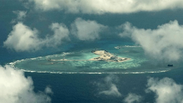 Melihat Pulau Buatan Cina di Laut Cina Selatan dari Dekat