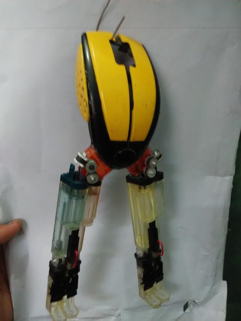 BUTUH WAKTU 3 JAM BIKIN ROBOT DARI KOREK GAS KARYA ANE gan,,,!!