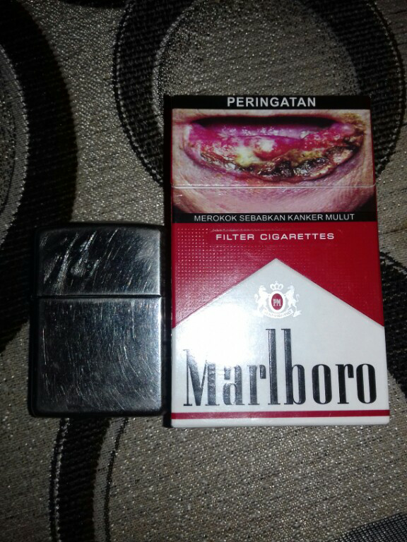 REVIEW MARLBORO MERAH