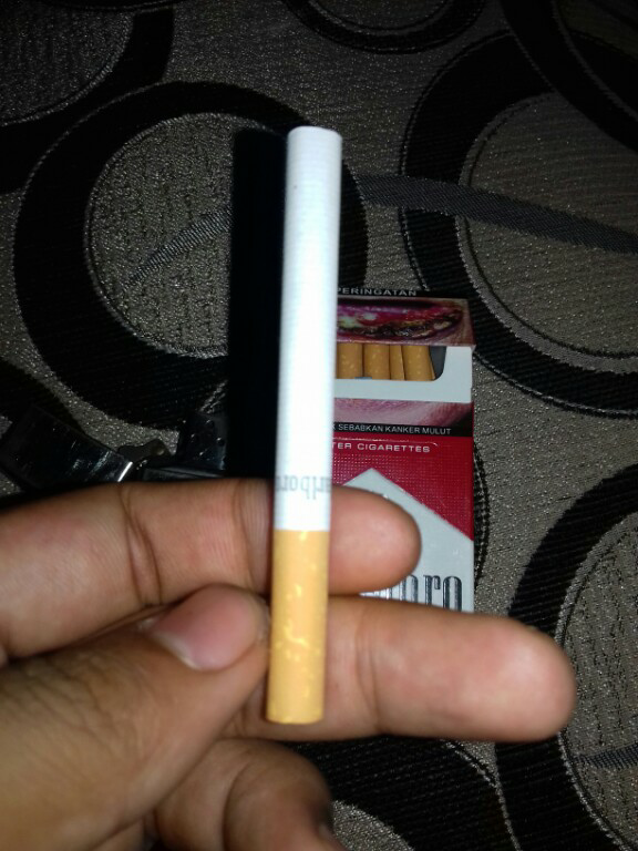 REVIEW MARLBORO MERAH