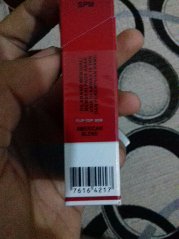 REVIEW MARLBORO MERAH