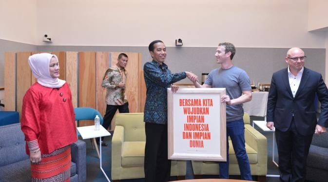 Presiden Joko Widodo mengunjungi markas besar Facebook !