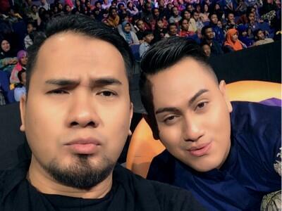 Ini Dia Foto-foto Mesra Saiful Jamil dengan beberapa Pria Gemulai
