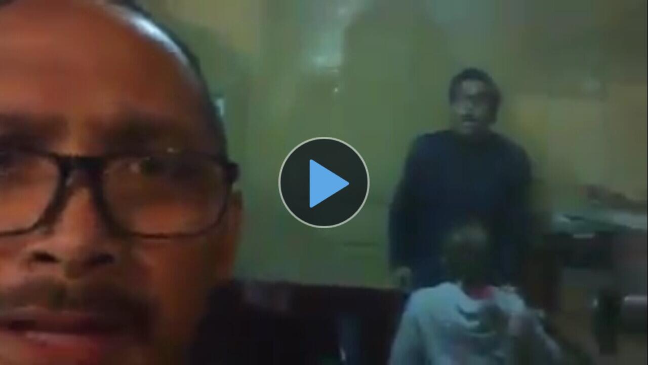 Kelakuan si nikita mirzani (Hot Kaya' Makan Rujak)