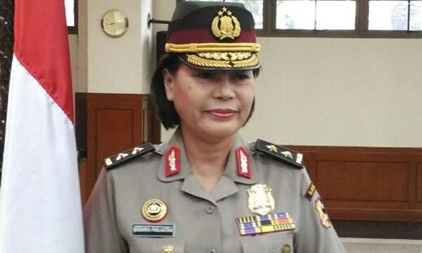 Irjen polisi perempuan pertama di Indonesia gan...