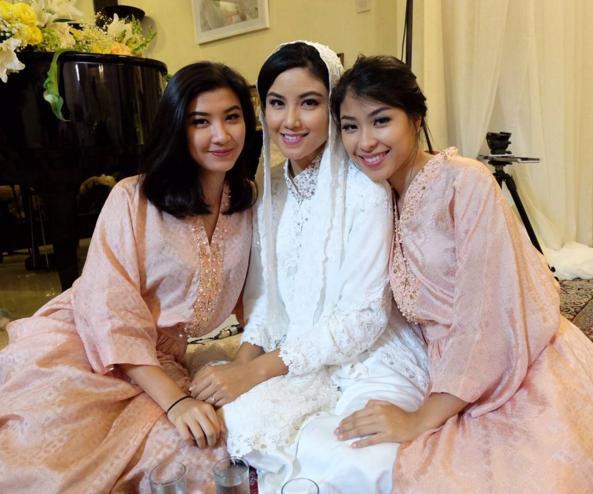 Zivanna Letisha Resmi Lepas Masa Lajang