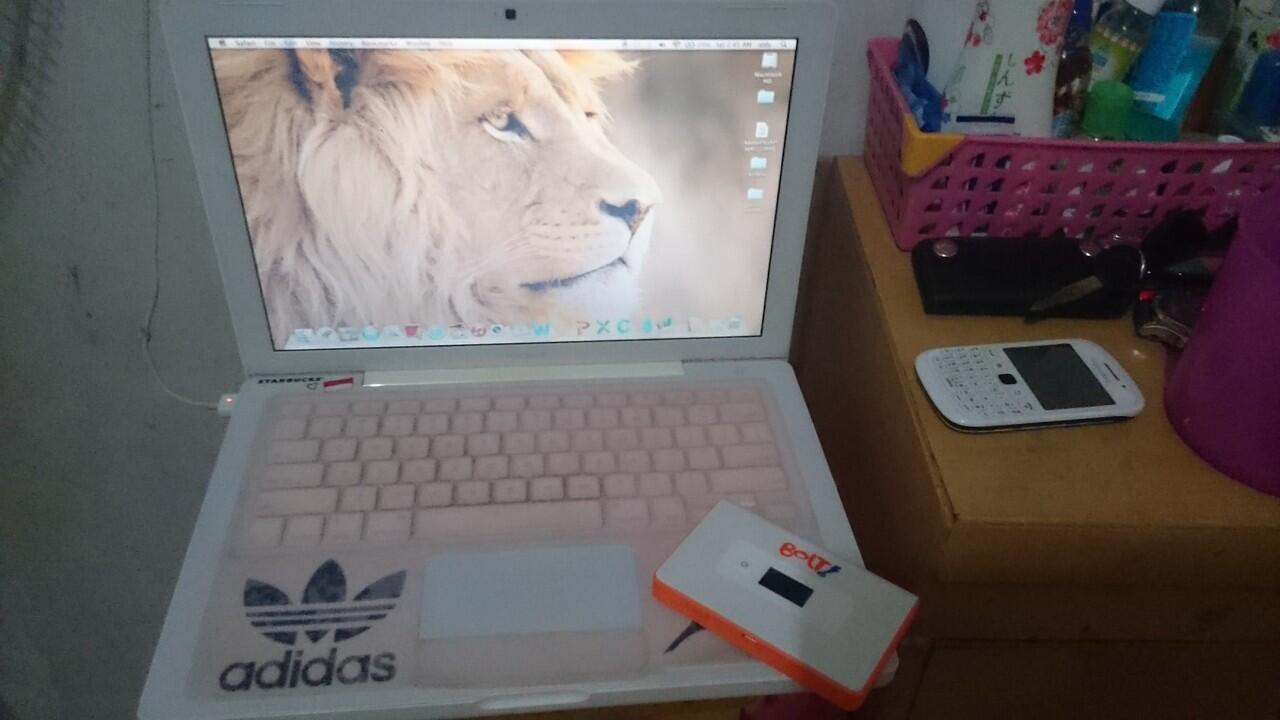Macbook white late 2006 jual cepat
