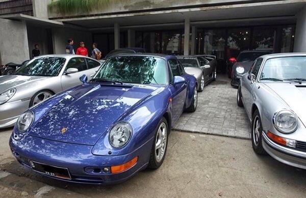 restoran bertema mobil langka di jakarta