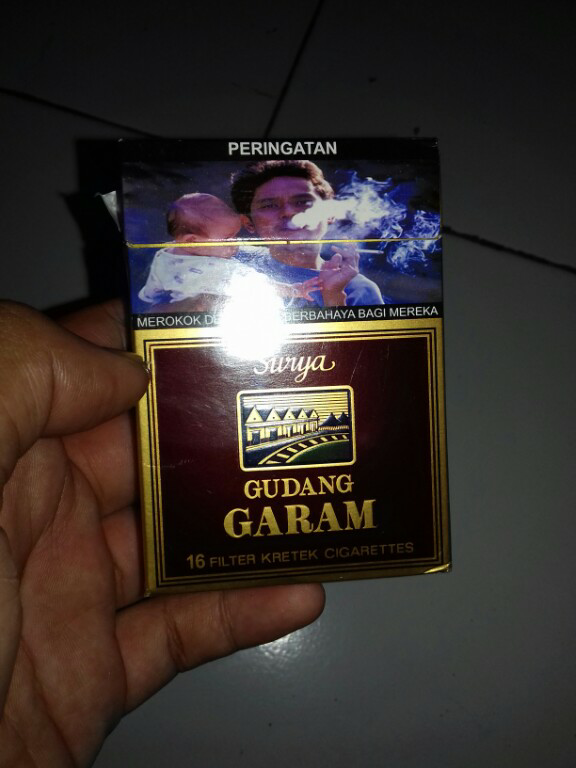 REVIEW GUDANG GARAM SURYA