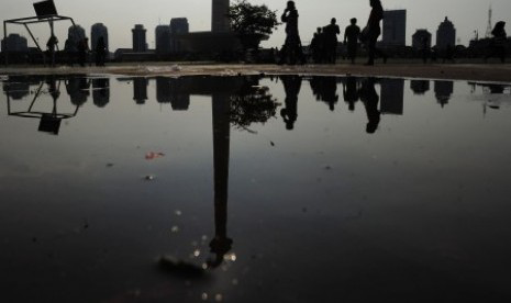 macet, banjir , kemiskinan merajalela.. apa seh yang lu cari di jakarta ??
