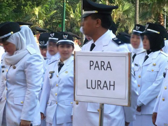 Hal Yang Menjengkelkan Di Kelurahan (Oom Again)