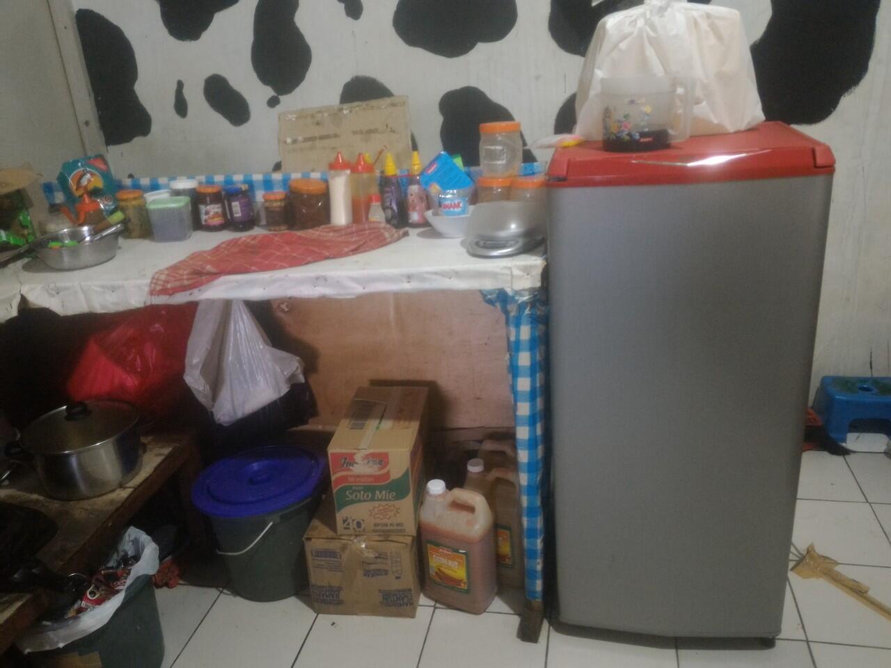 &#91;OVER KONTRAK UKM&#93; Kedai Roti Bakar &amp; Susu Murni D'Milkbar. JAGAKARSA - Jaksel