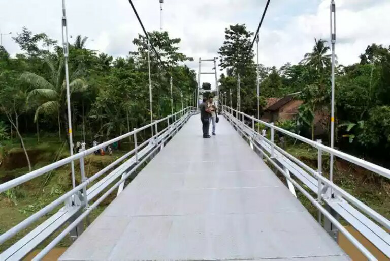 Jembatan Reyot 'Horor' di Banten Ini Diubah Jadi Kinclong