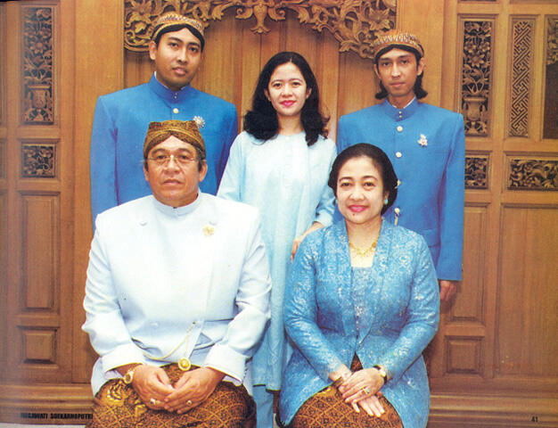 Kehangatan Para Presiden Indonesia Dalam Bingkai Foto Keluarga