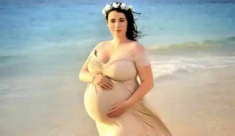 Wanita ini Melahirkan 5 Anak Dalam Waktu 2 Menit