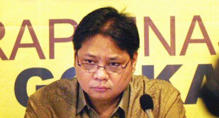 Airlangga Bersyukur Disebut Kuda Hitam