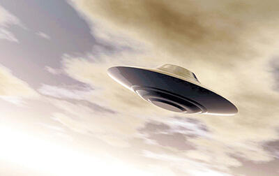 UFO Masuk pekarangan Rumah Warga! ( Banyak Saksi mata dan pak RT)