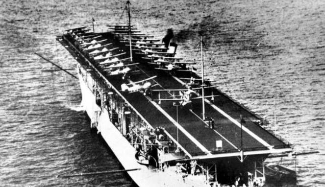 27-02-1942: Kapal Induk USS Langley Tenggelam di Cilacap