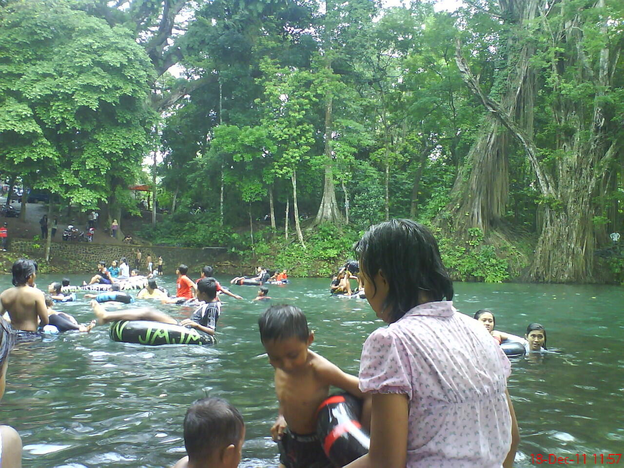10 Sumber Mata Air dan Umbul Eksotis, Kunjungilah Saat Weekend