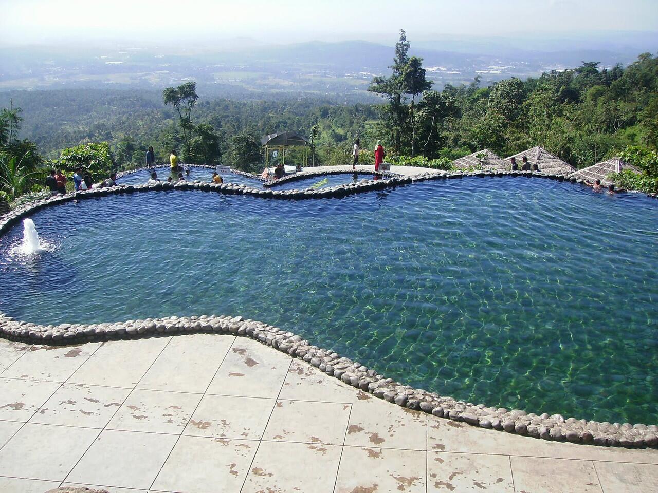 10 Sumber Mata Air dan Umbul Eksotis, Kunjungilah Saat Weekend