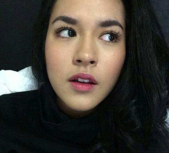 Ini Cewek Mirip Banget gan Ama Raisa....