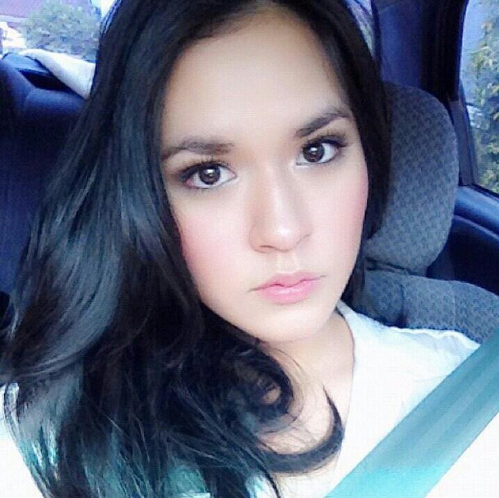 Ini Cewek Mirip Banget gan Ama Raisa....