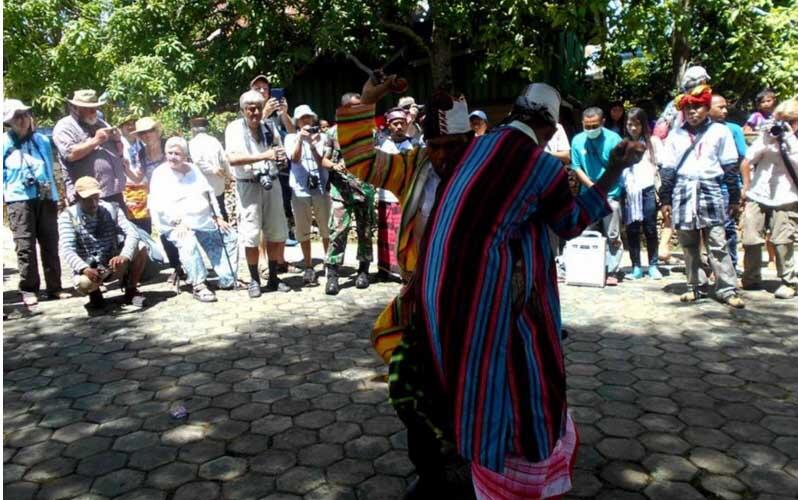 Ketika Kapal Pesiar Eropa Berkunjung ke Kota Baubau, Sulawesi Tenggara