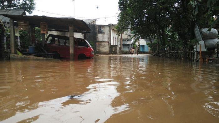 Banjir di Lebak Bulus Capai 1,5 Meter
