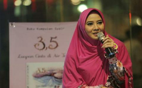 14 Bisnis Online Milik Selebritis Cantik Indonesia