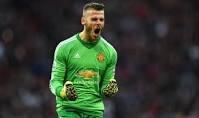 Lawan Arsenal, Louis Van Gaal Senang Pemain Pilar MU Pulih dari Cedera