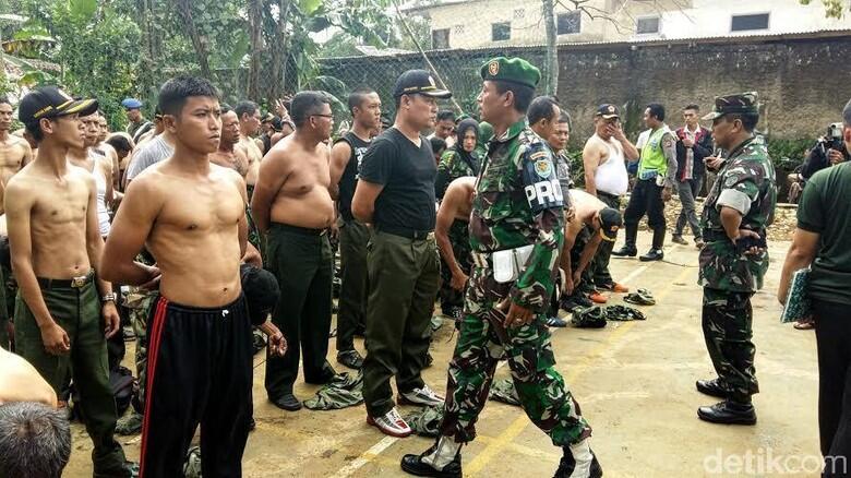 Bergaya Ala Militer, Ormas di Sukabumi Digerebek TNI